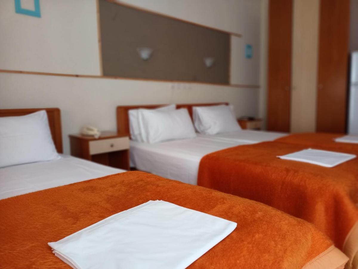 Efstratios Hotel Loutra Edipsou  Habitación foto