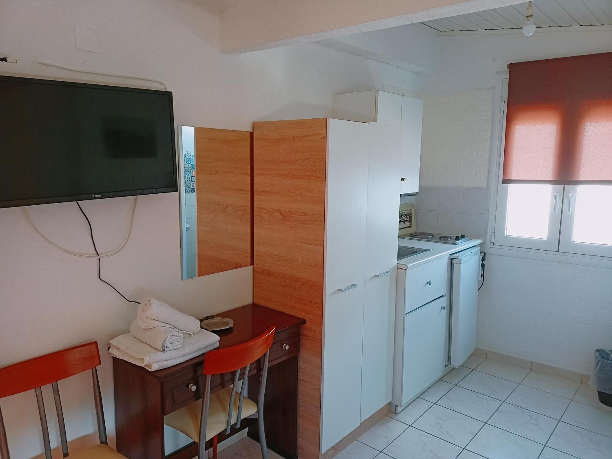 Efstratios Hotel Loutra Edipsou  Habitación foto